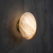 Cristallo Modern Alabaster Sconce by Dalmivik, complete fixture view